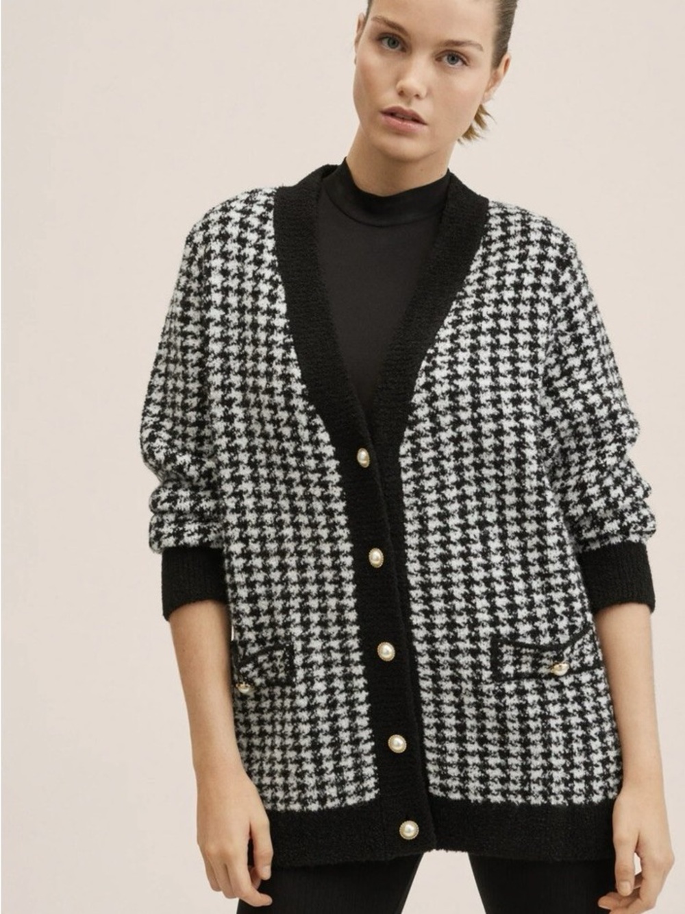 Mango | Black and White Houndstooth V‑Neck Cardigan with Pearl Buttons | SM